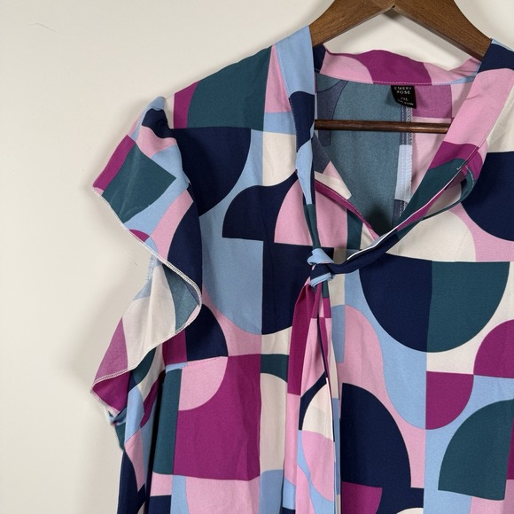 Emery Rose Women's Shirt Geometric Blue Pink Purple Career Ruffle Size 4XL - Picture 3 of 6